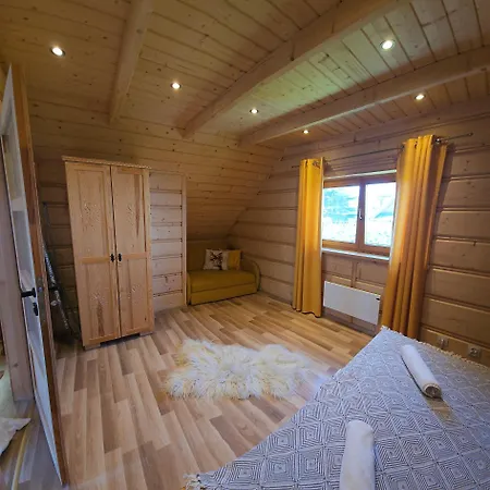 Goralski Zakatek Semesterbostad Czerwienne